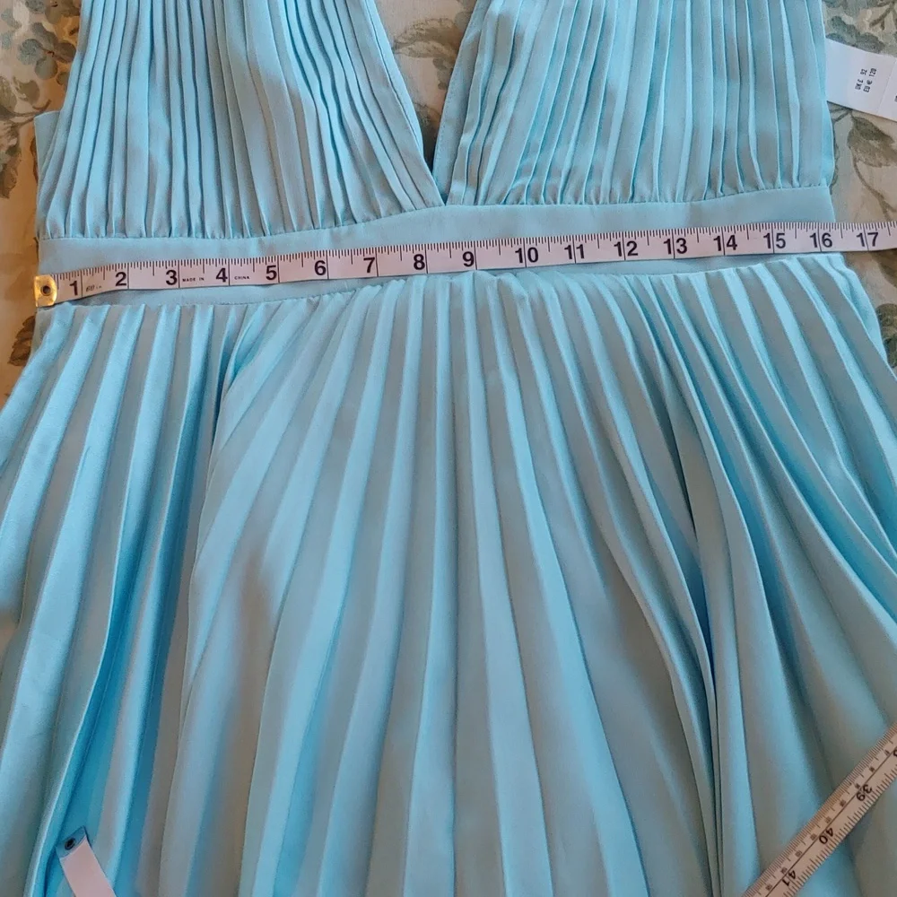 Abercrombie & Fitch Plunge Satin Pleated Formal Dress Sky Blue Women's Large NWT - Picture 8 of 17